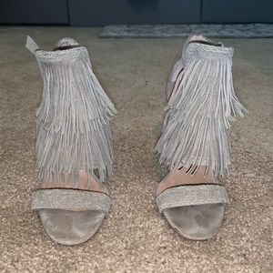Sassy fringe high heel size 6